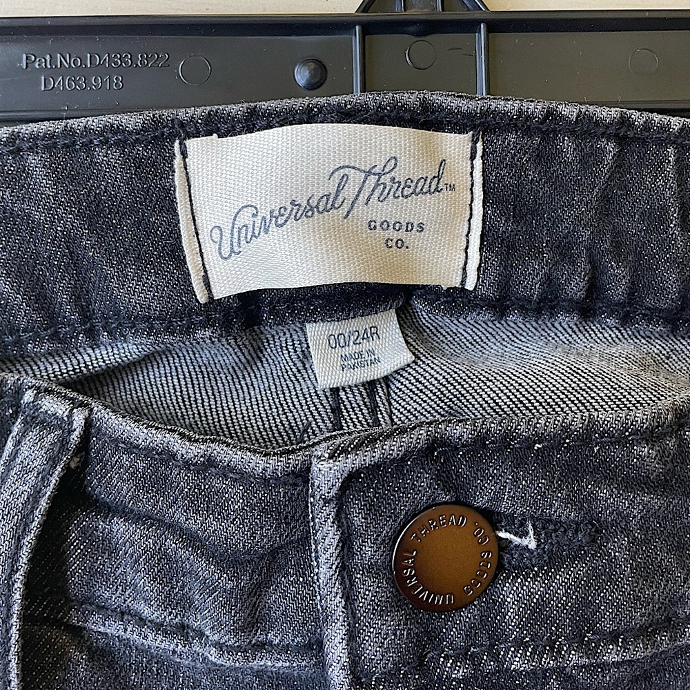 Universal Thread Black Jeans - Barely Worn! Size 00